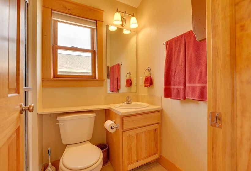 Granby Riverfront Cabin W/ Deck & Mountain View!