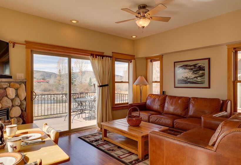 Granby Riverfront Cabin W/ Deck & Mountain View!