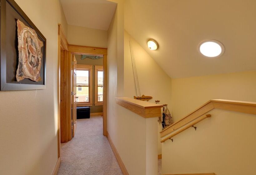 Granby Riverfront Cabin W/ Deck & Mountain View!