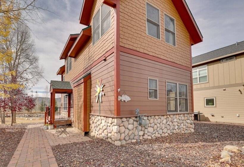 Granby Riverfront Cabin W/ Deck & Mountain View!