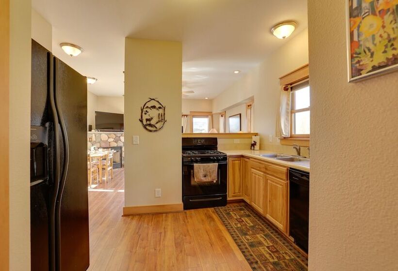 Granby Riverfront Cabin W/ Deck & Mountain View!