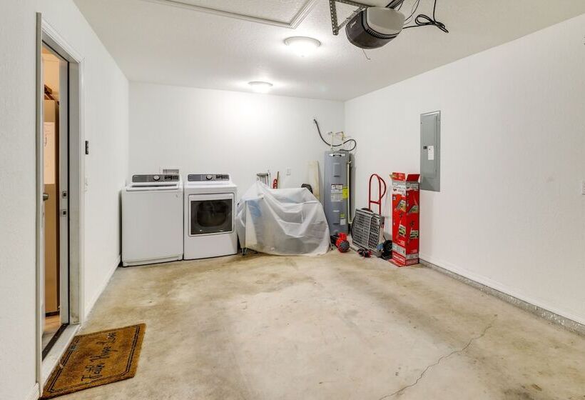 Inviting Ocklawaha Home W/ Porch: Ideal Location!