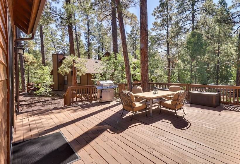 Wraparound Deck + Large Yard: Pinetop Home!