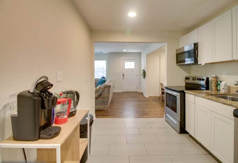 Dog Friendly Shelby Home W/ Private Yard & Hot Tub