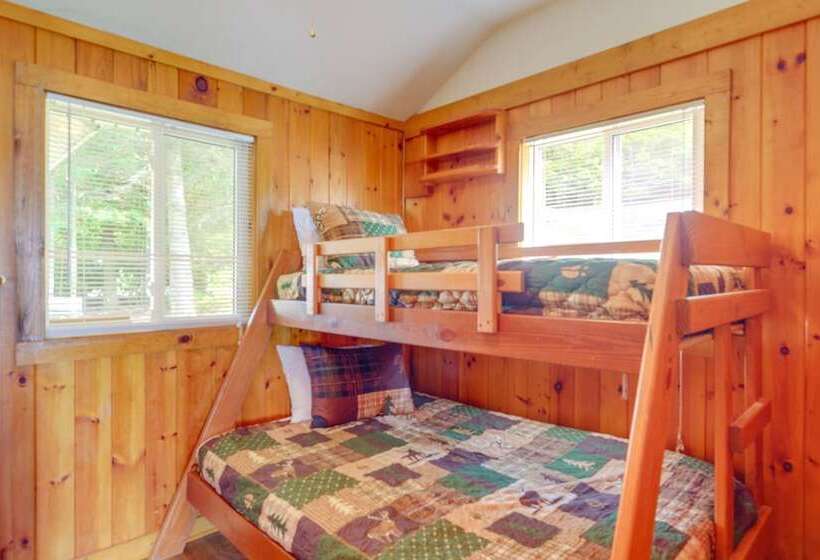 Kalkaska Retreat: Private Hot Tub, Dock, Fireplace