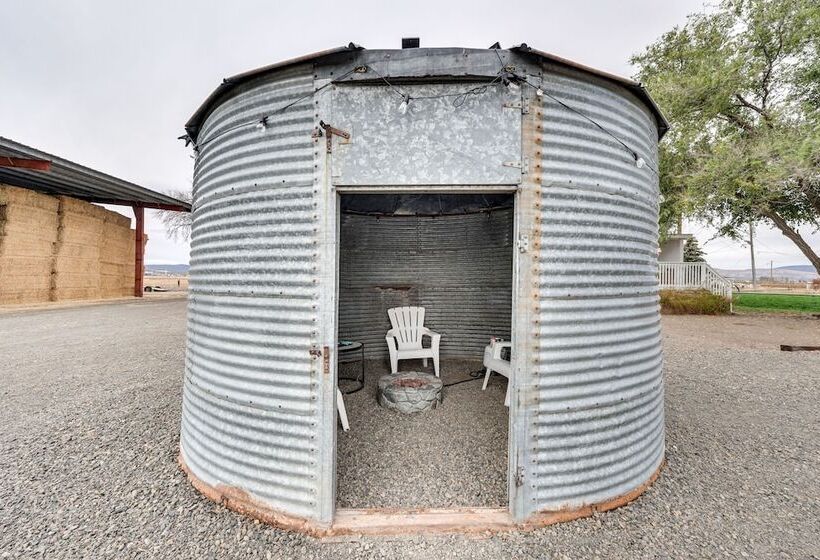 Klamath Falls Home On 189 Acres: Fire Pit & Grill!