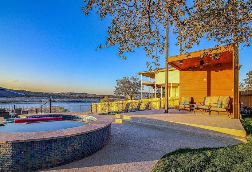 Lago Vista Home W/ Private Pool & Sport Court!