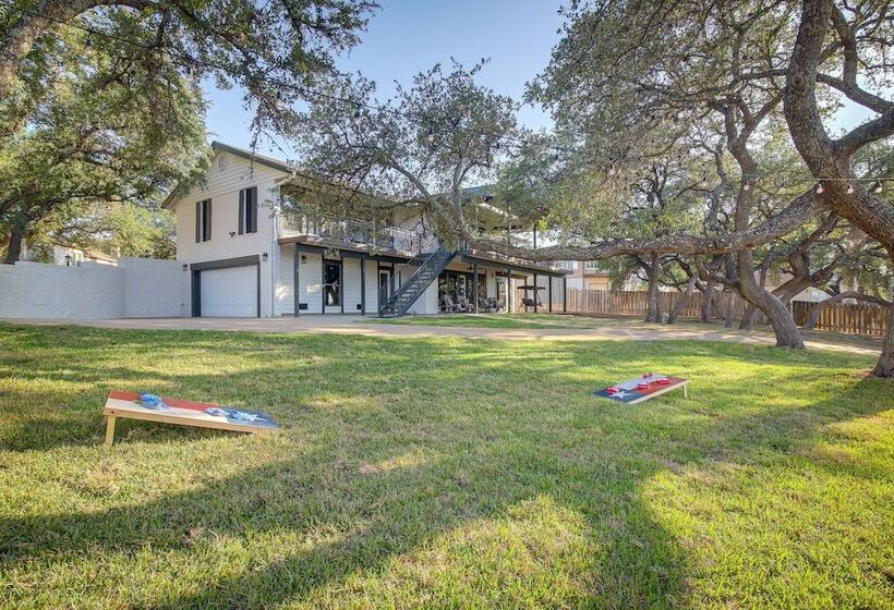 Lago Vista Home W/ Private Pool & Sport Court!