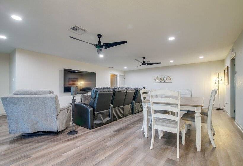 Lago Vista Home W/ Private Pool & Sport Court!