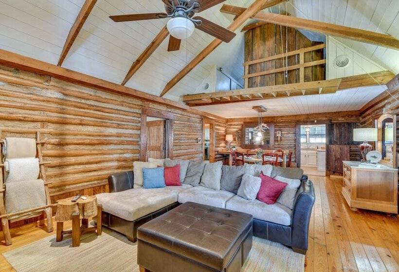 Lake Martin Retreat W/ Beach, Boat Dock + Fire Pit