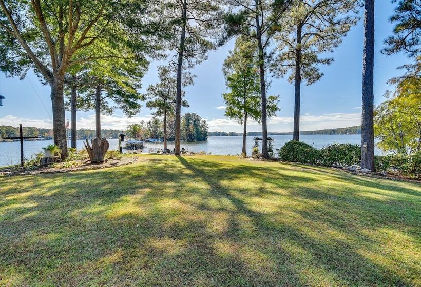 Lake Martin Retreat W/ Beach, Boat Dock + Fire Pit