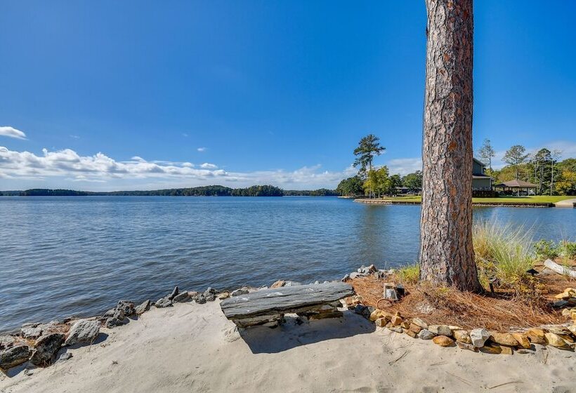 Lake Martin Retreat W/ Beach, Boat Dock + Fire Pit