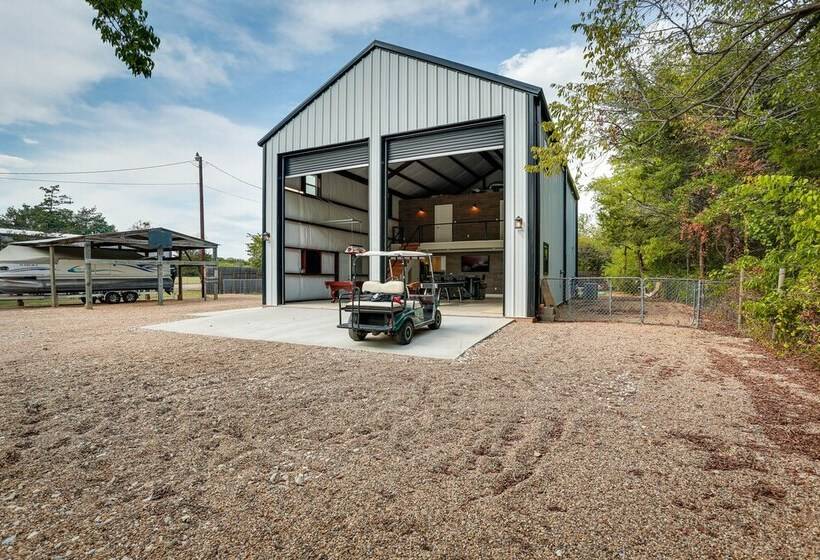 Lake Texoma Vacation Rental: 1 Mi To Boat Ramp!
