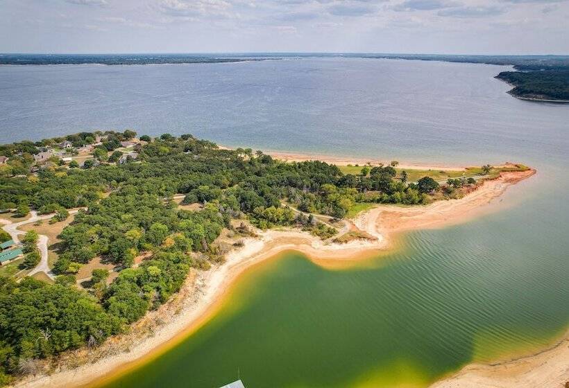 Lake Texoma Vacation Rental: 1 Mi To Boat Ramp!