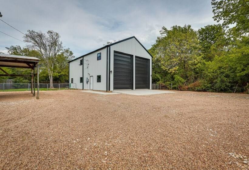 Lake Texoma Vacation Rental: 1 Mi To Boat Ramp!