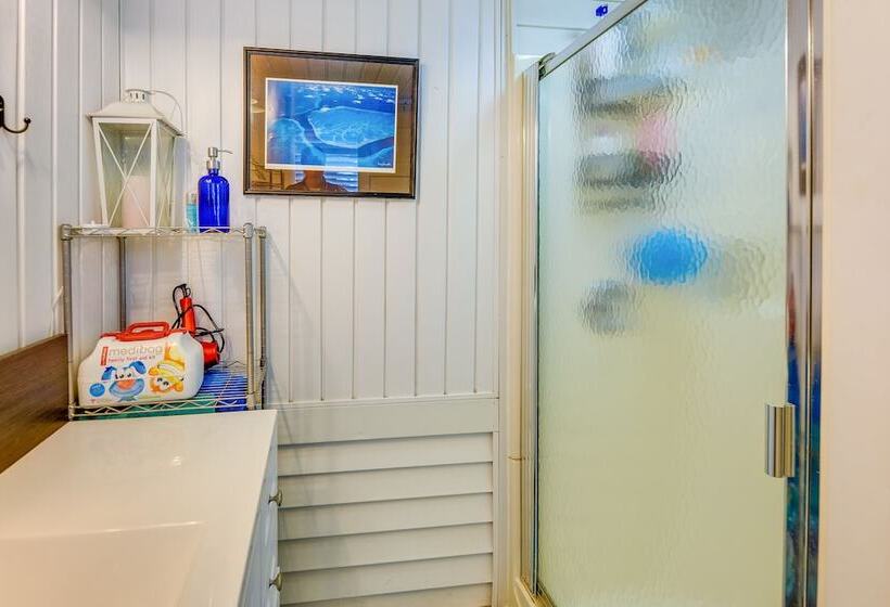 Lakefront Antioch Cottage W/ Dock & Gas Grill!