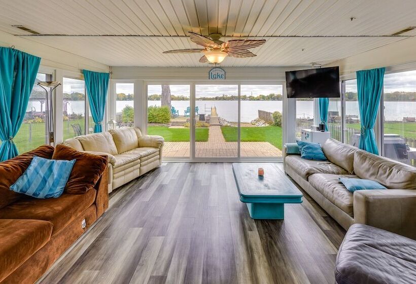 Lakefront Antioch Cottage W/ Dock & Gas Grill!