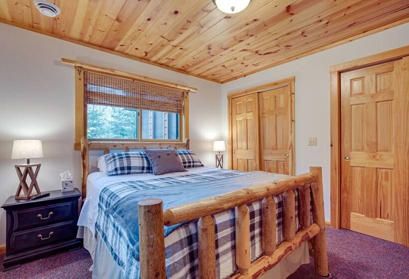 Lakefront Presque Isle Cabin W/ Private Dock