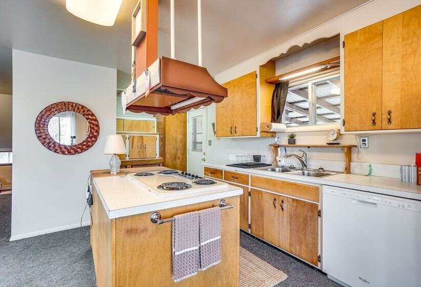 Laramie Vacation Rental: 3 Mi To Downtown!