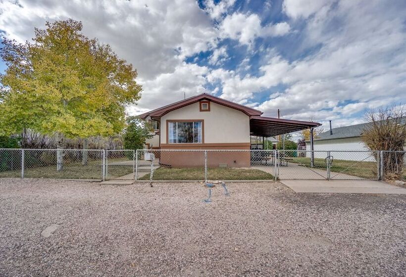 Laramie Vacation Rental: 3 Mi To Downtown!