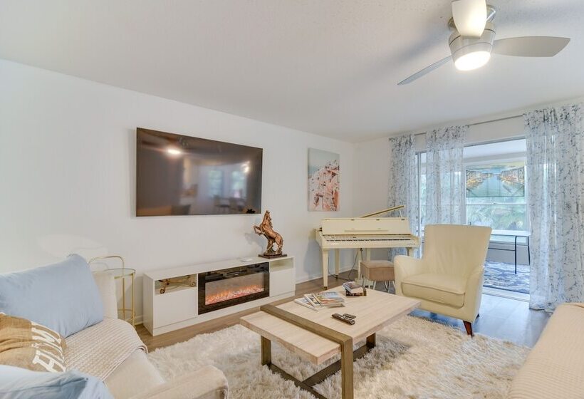 Largo House W/ Backyard Oasis & Proximity To Beach