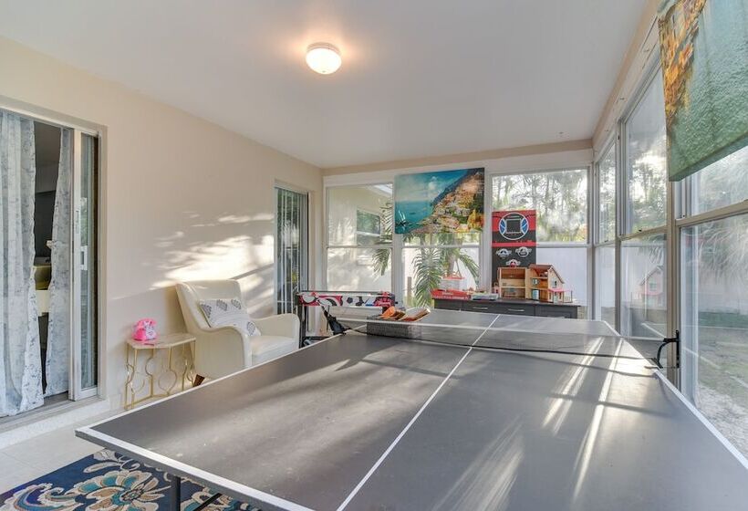 Largo House W/ Backyard Oasis & Proximity To Beach