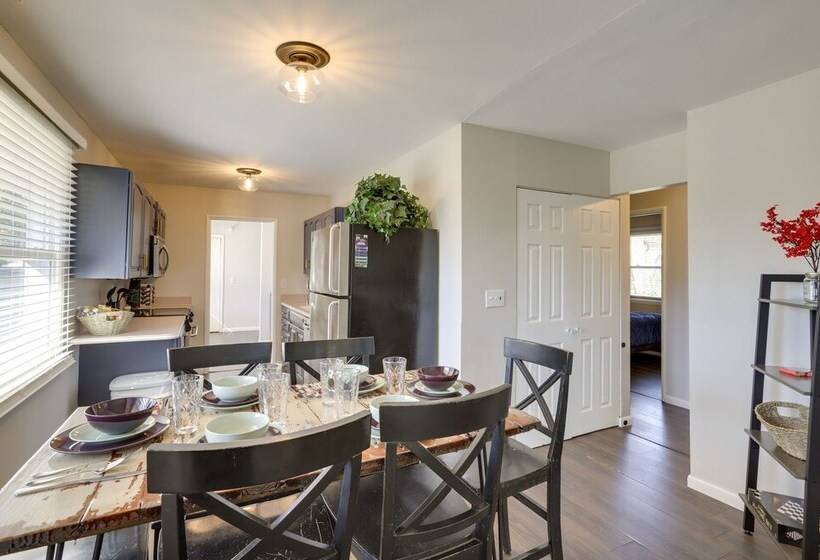 Lovely South Bend Home ~ 3 Mi To Dtwn & Notre Dame