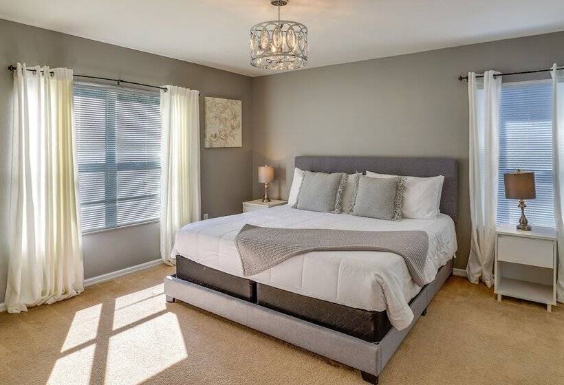 Private Pool: Family Home In Southern Dunes