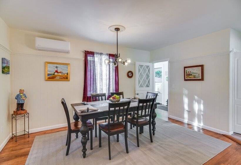 Lovely Westerley Home W/ Yard & Grill!