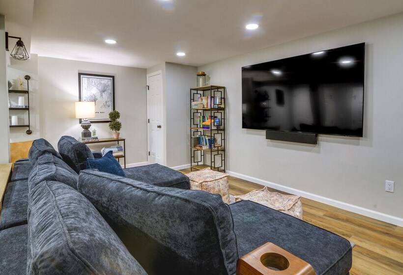 Luxurious Morgantown Retreat W/ Stunning Views!