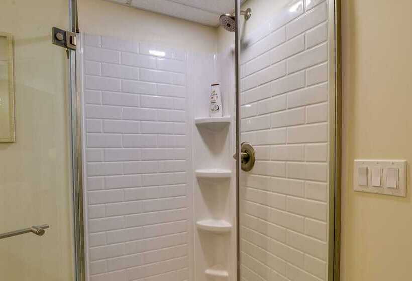 Luxurious Morgantown Retreat W/ Stunning Views!