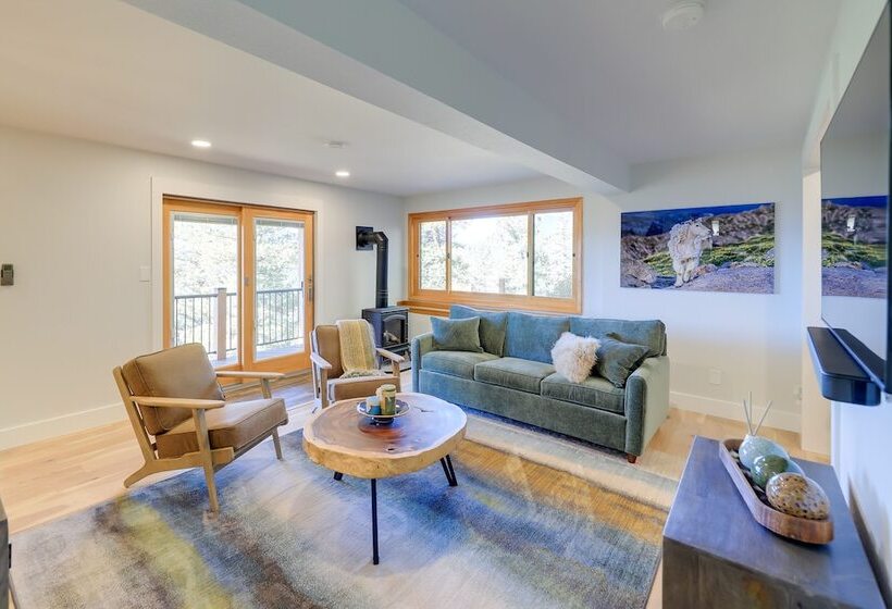 Conifer Haven: Hot Tub & Staunton State Park View