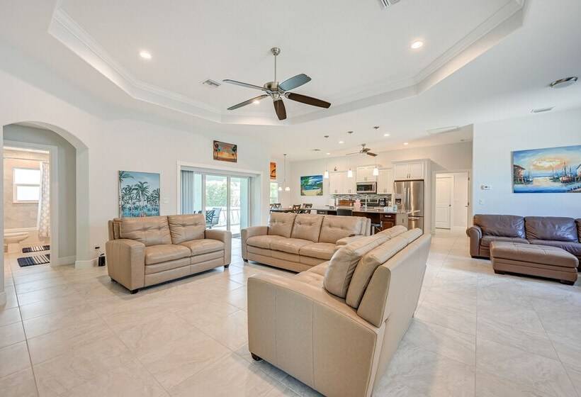 Marco Island Home W/ Heated Pool + Screened Lanai!