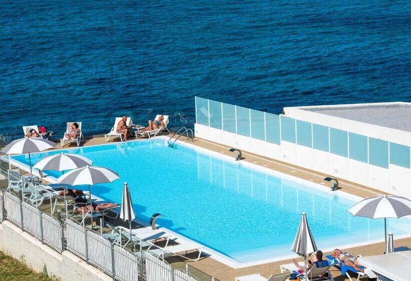 Marina Di Petrolo Apartments