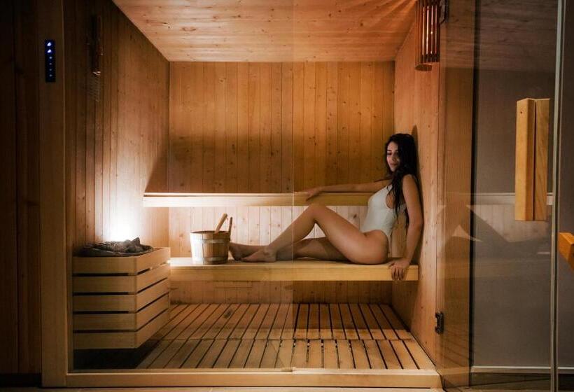 Marina Di Petrolo Apartments