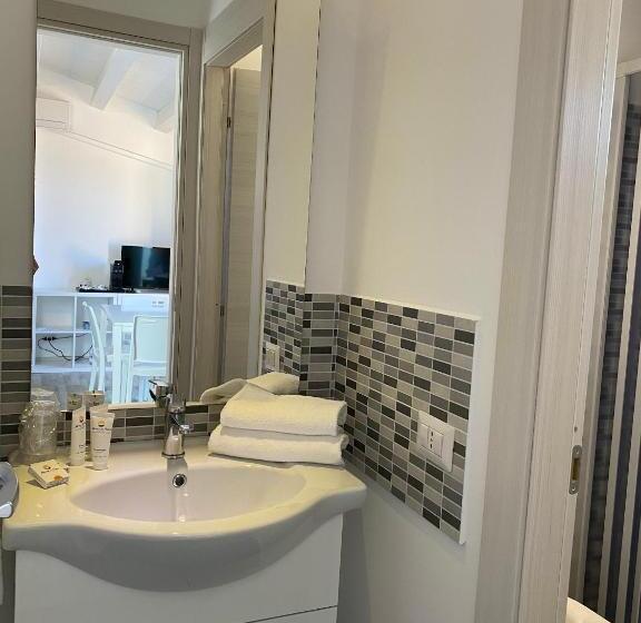 Marina Di Petrolo Apartments