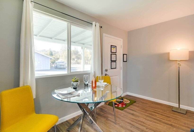 Waterfront Mariposa Hideaway: Hot Tub & Mtn Views!