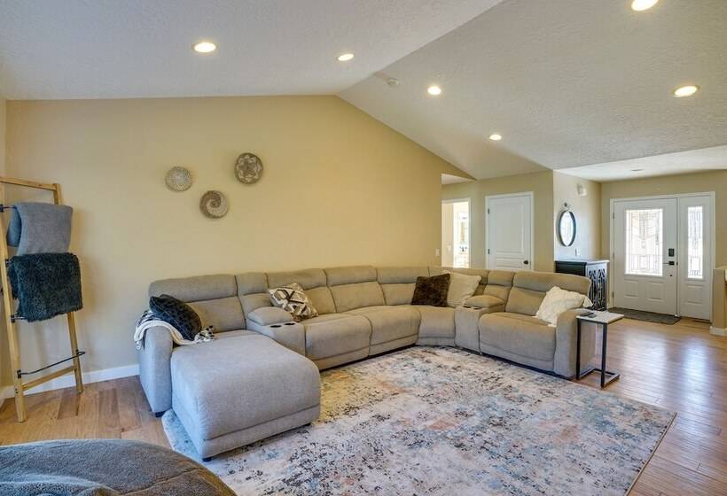 Moab Home W/ Pool 14 Mi To Arches National Park!