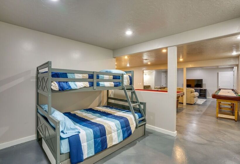 Moab Home W/ Pool 14 Mi To Arches National Park!