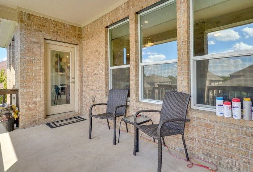 Modern Round Rock Retreat W/ Private Hot Tub