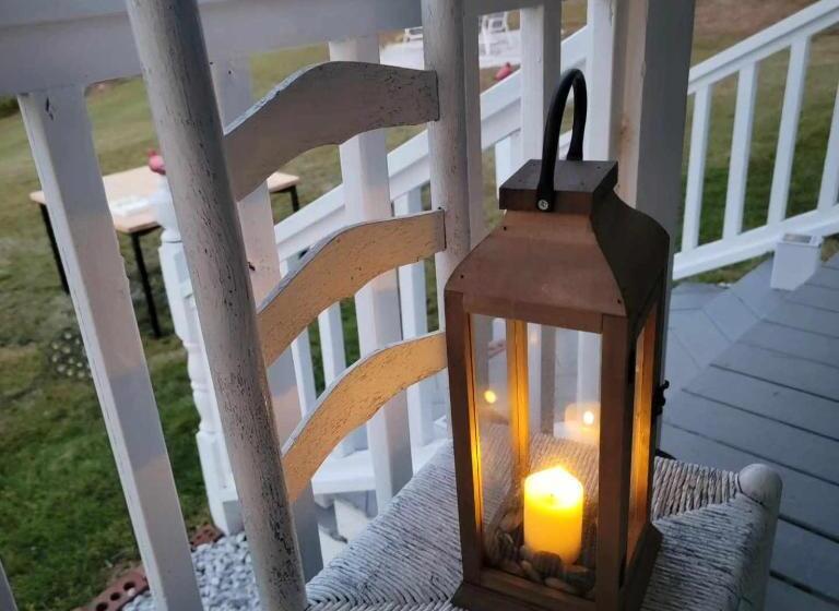 Moonlight Manor Bed And Breakfast