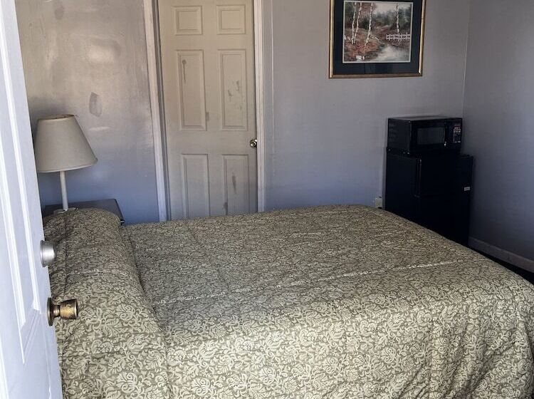 Мотель Grand Howell Inn