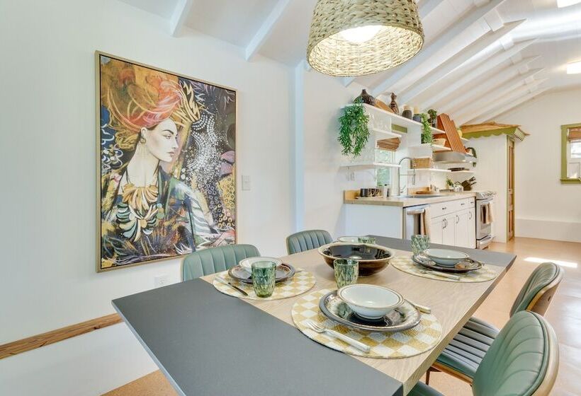 Mount Dora Home: Private Pool, Spa & Tropical Bar!