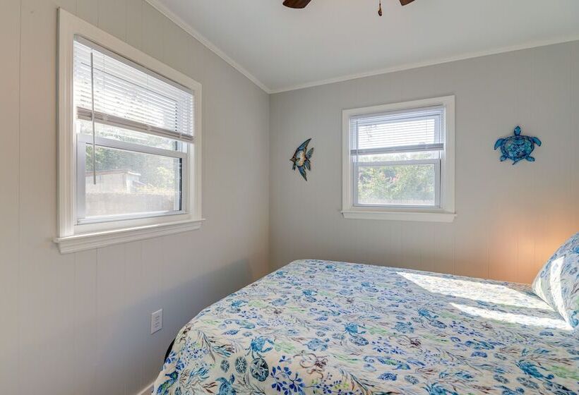 New Bern Vacation Rental: Close To Neuse River!