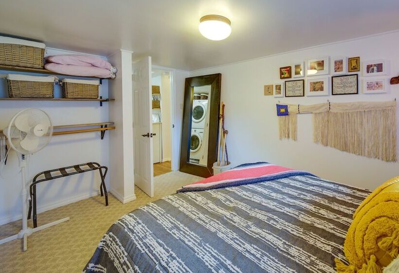 Newport Cabin On Diamond Lake W/ Private Boat Dock