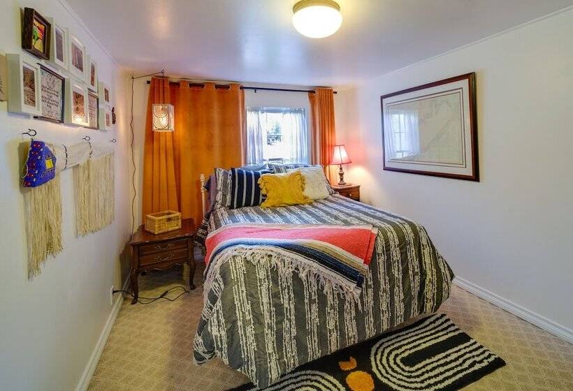 Newport Cabin On Diamond Lake W/ Private Boat Dock