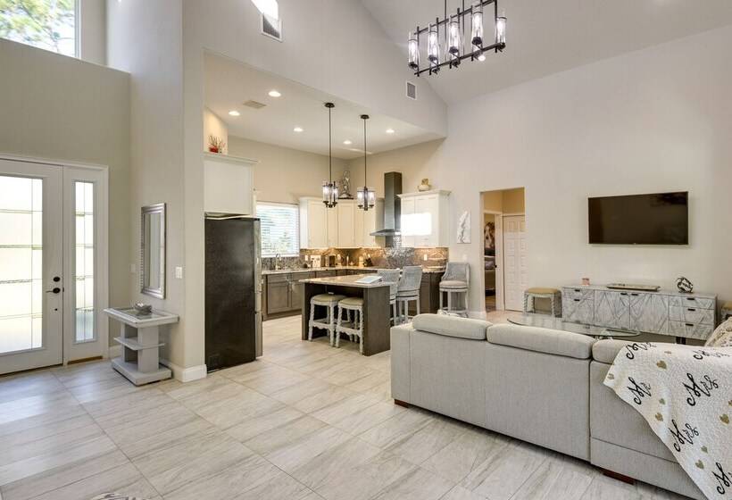 Palm Coast Paradise: Pool, Spa & Outdoor Kitchen