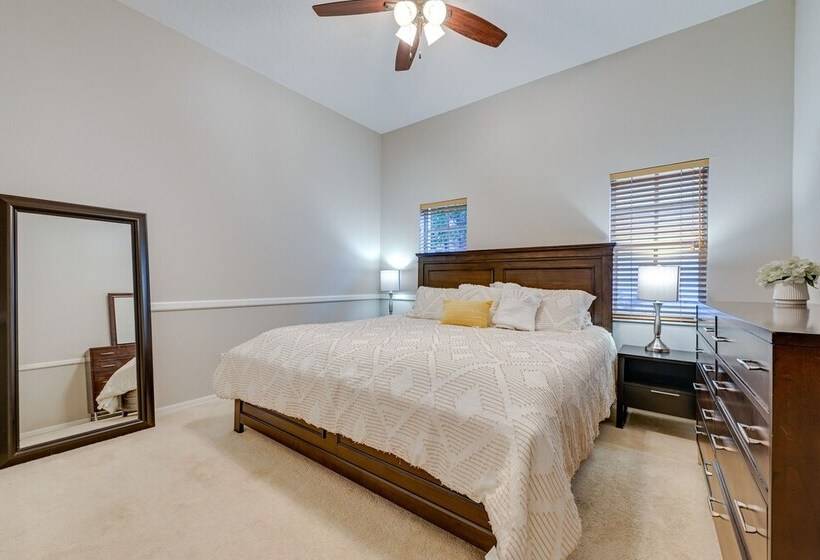 Palm Harbor Vacation Rental: 7 Mi To Beach!