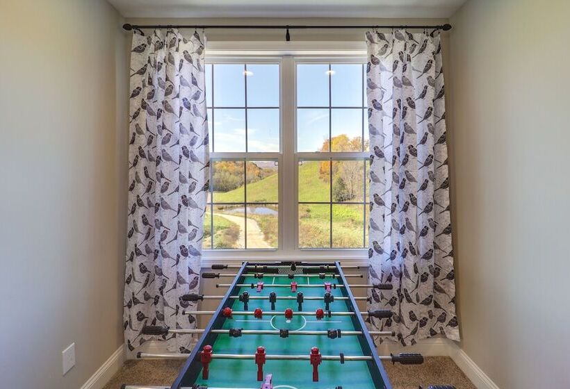 Peaceful Butler Hideaway At The Pond