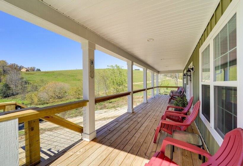 Peaceful Butler Hideaway At The Pond
